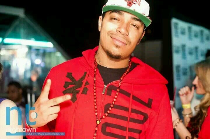 itsmadden's profile picture. Go add my new Twitter @itsMaddenBars!!!! just Google @itsMaddenBars for 🔥🎶