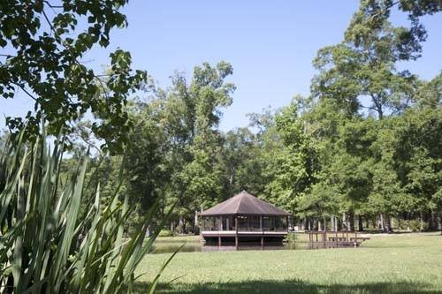 Woodlake is focused on empowering individuals from all walks of life, to overcome addiction, helping to lift them to a peaceful well-being & sustained life!