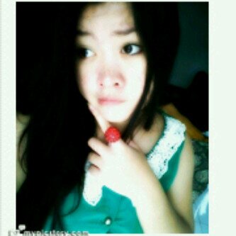 aeni14464508's profile picture. cewe cantik ,berpenampilan menarik,putih kece abis deh pkonya :D tapi sayang kalo udah jatuh cintaa terus disakitin sama cowo ,susah move on :'(