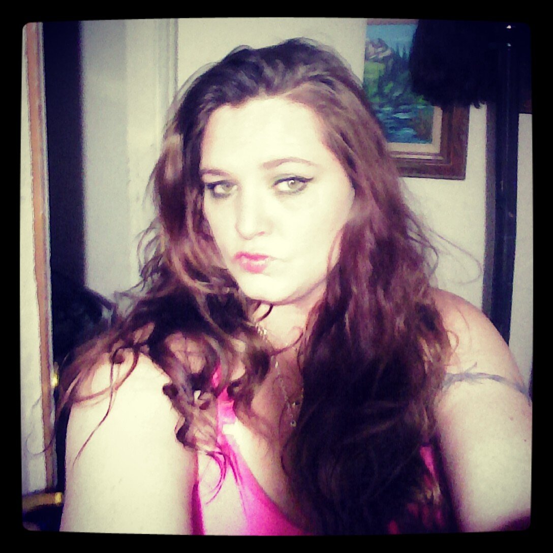 sexyalaskagirl's profile picture. 27 years old and loving life on here to fallow my football teams i have 3 kids and i love them to death i have an amazing man in my life i couldnt ask for anyth