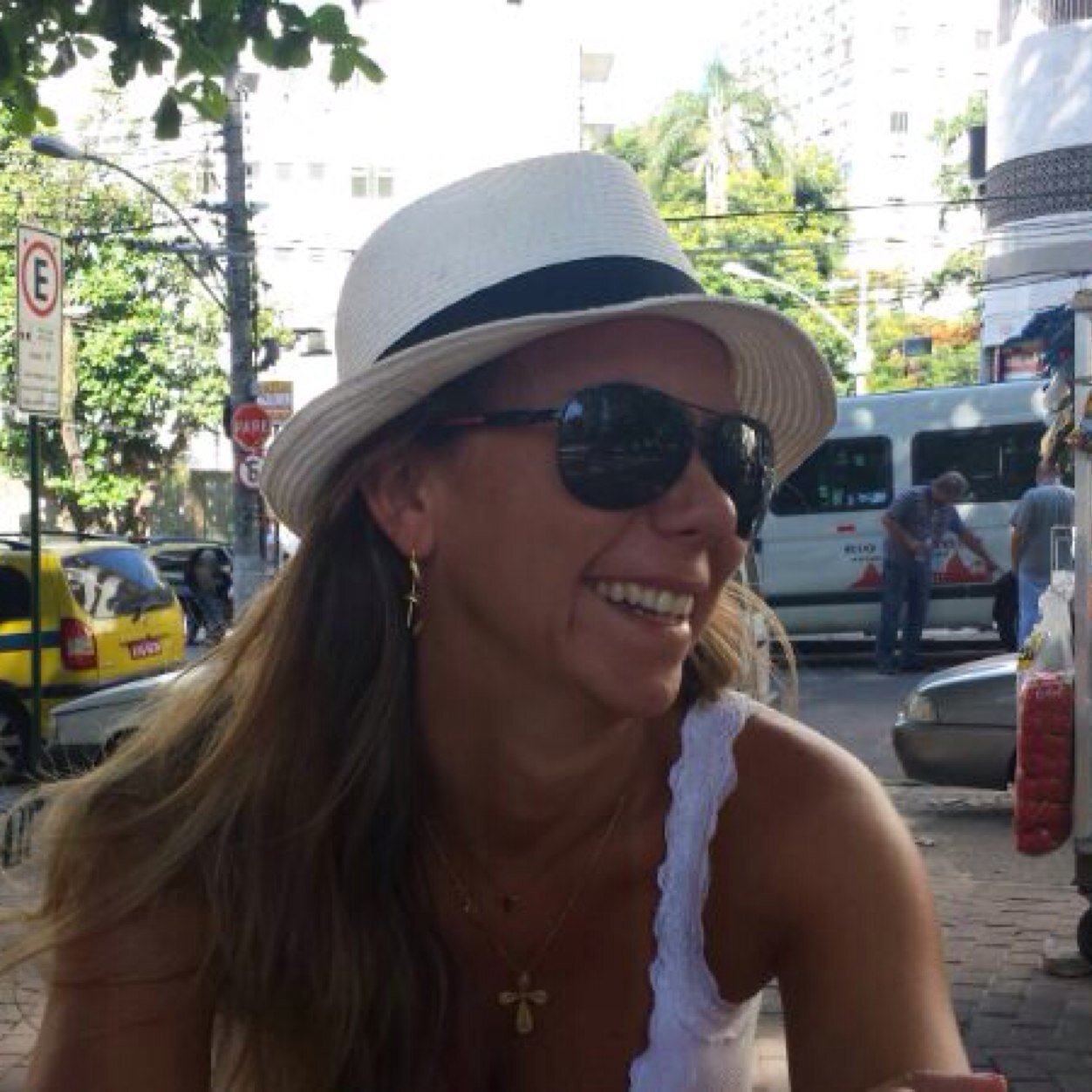 karinavetdel's profile picture. 