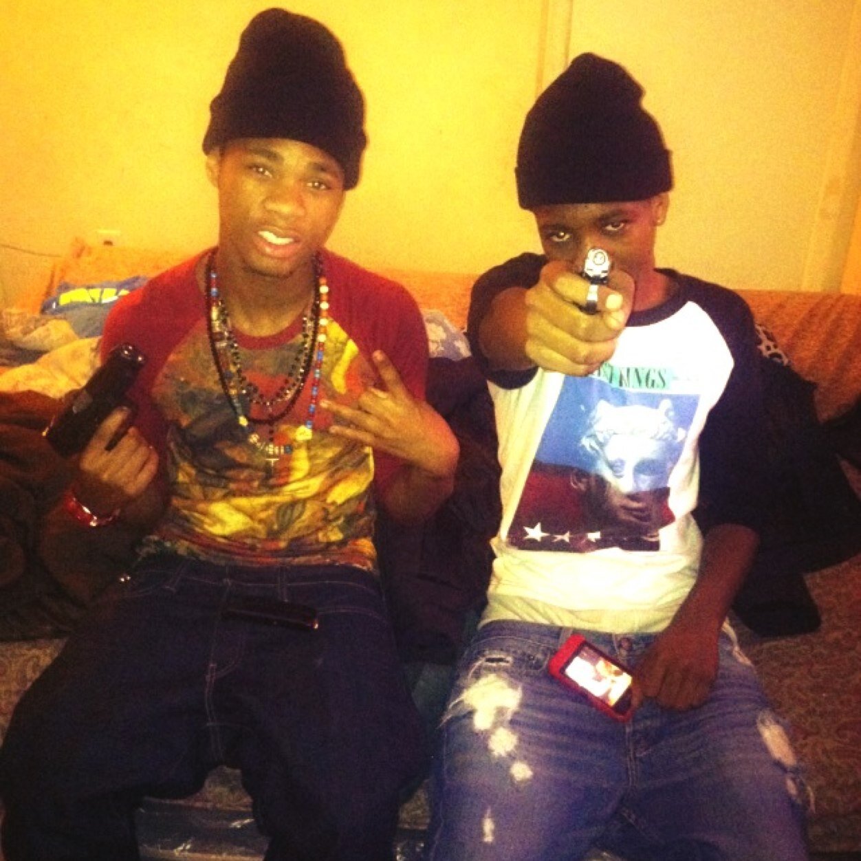 I neva been a broke nigga or a lame nigga just kno one thing i will pull da trigga !!! #FuckWithDaMovement :FSNC ✈