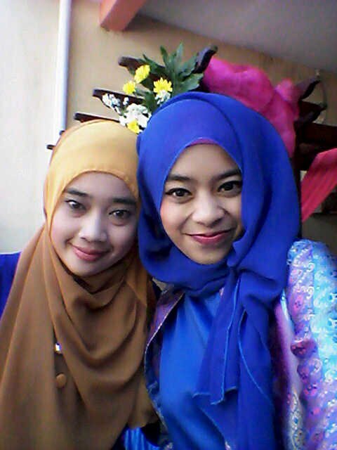 Be your self ƪ( •̃͡-̮•̃͡)ʃ