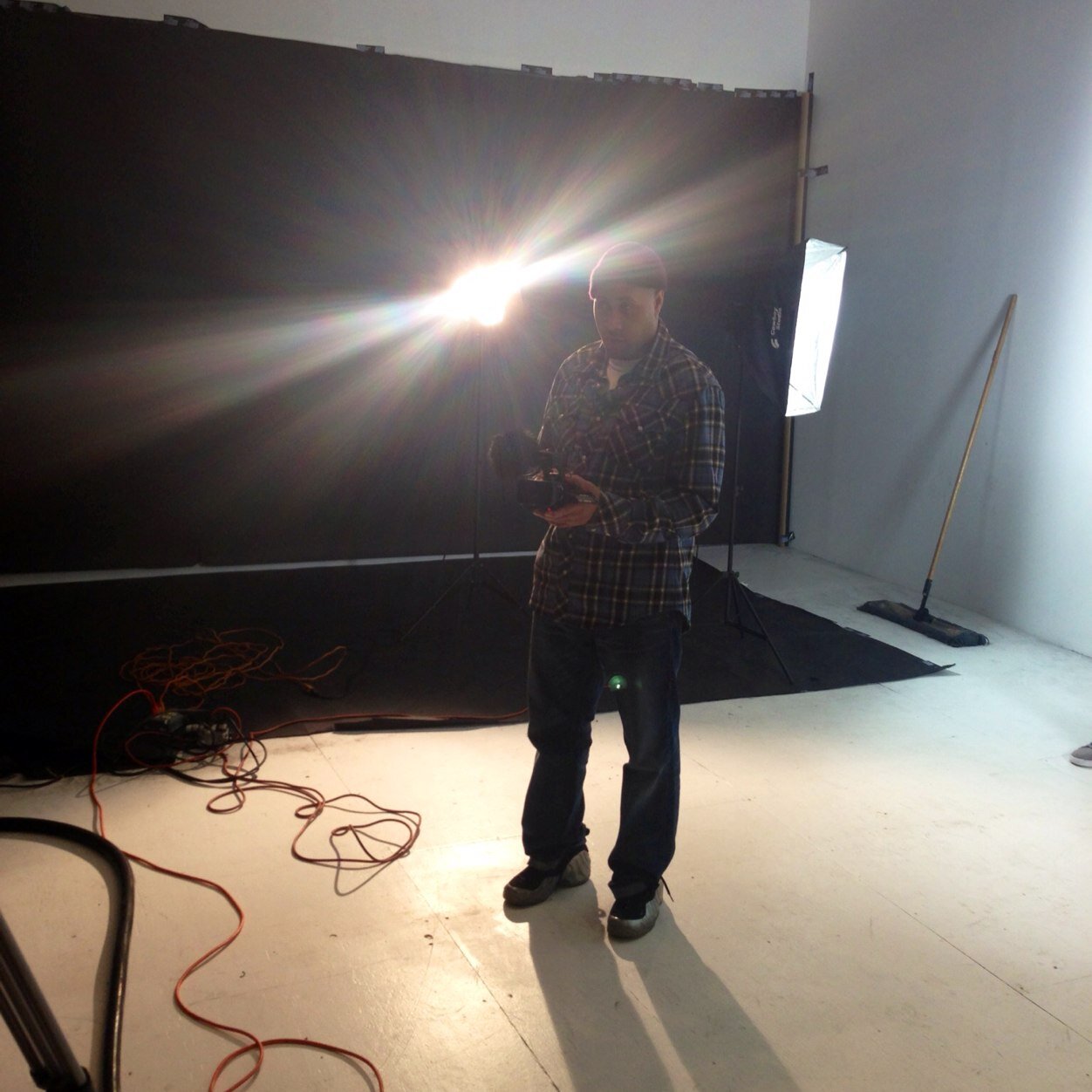 Videographer, Photographer, Editor, New Yorker, Hip-Hop Head & Team H Representative. Follow the movement!!!