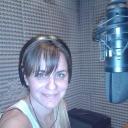 Locutora y Periodista- Columnista de Espectáculos/Asistente de Producción en Garage TV,Co-conductora en Radio Arroba,Segunda temporada....Produccion para  A24-