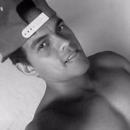 Simplesmente eu.