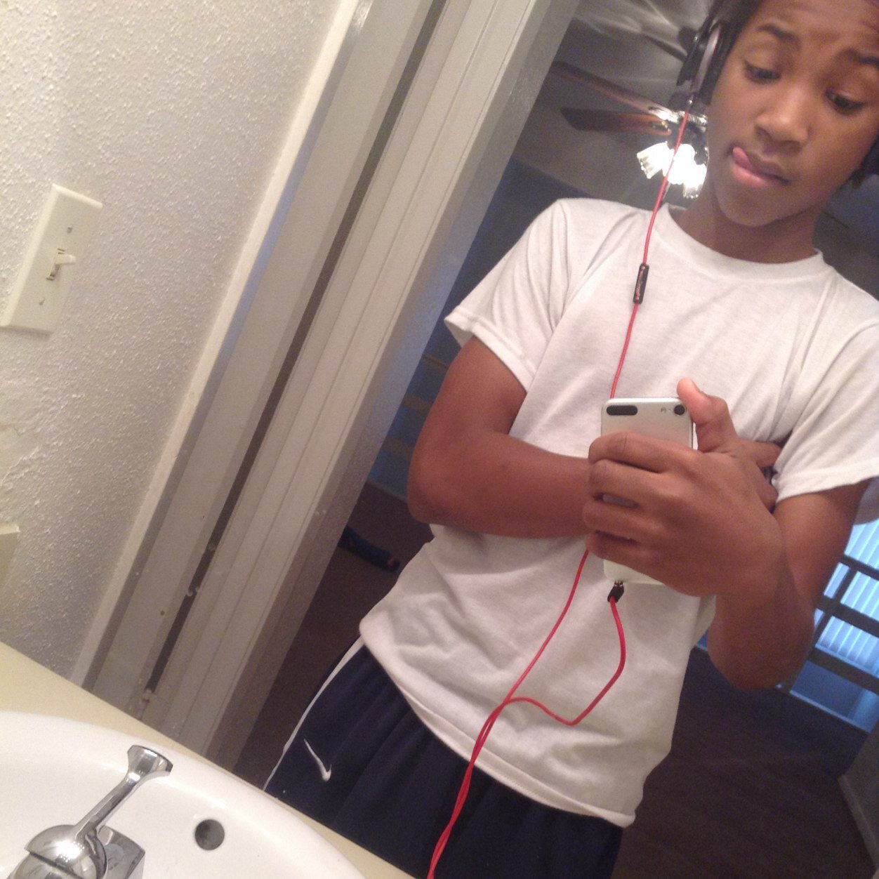 ✨ Follow Me I Follow Back ! Ima Rich Boy ! Retros & Goldz !