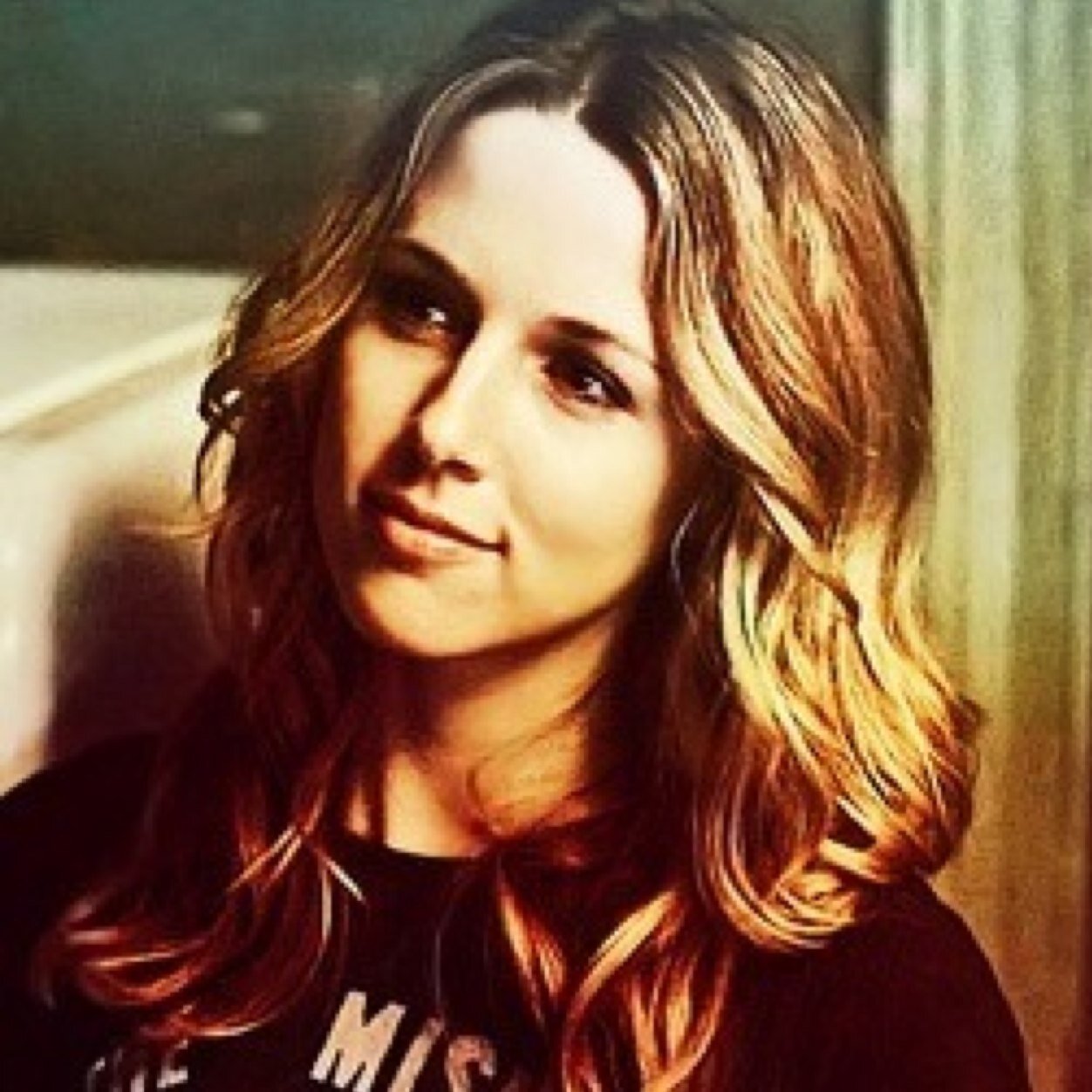 Boy, there's no getting out of this war. If you're in it, you're in it for the long run. The fire only rages on. {SPN»Huntress»Barmaid»Single}
