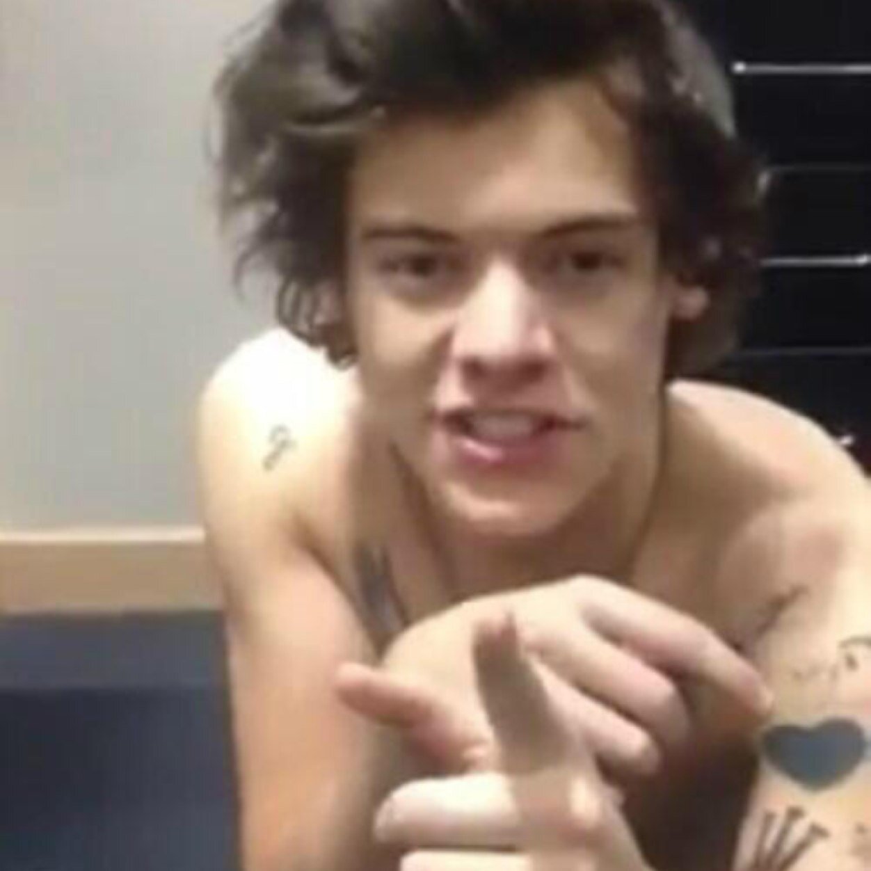 follow from @heyhoenarry @heyhoenarry @heyhoenarry @heyhoenarry @heyhoenarry bc ily and you deserve sunshine/5