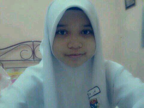 fake smile :')