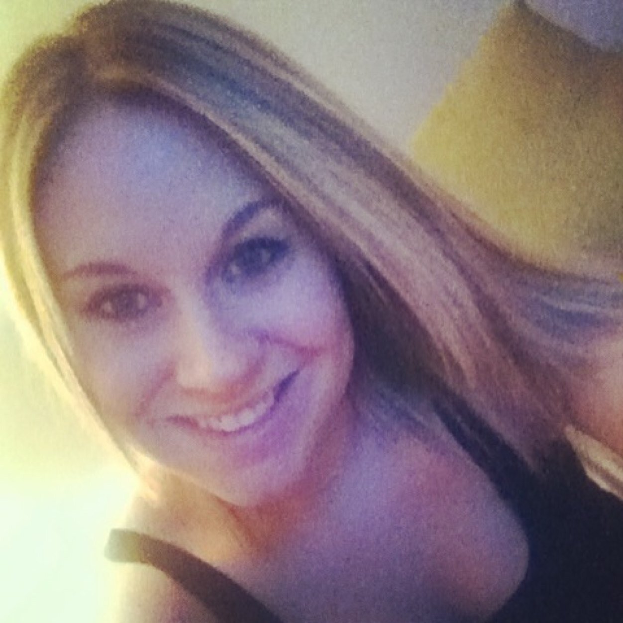 Carolina girl but Tennessee is my home. Southern born and raised. Professional beer drinker. Music Forever.