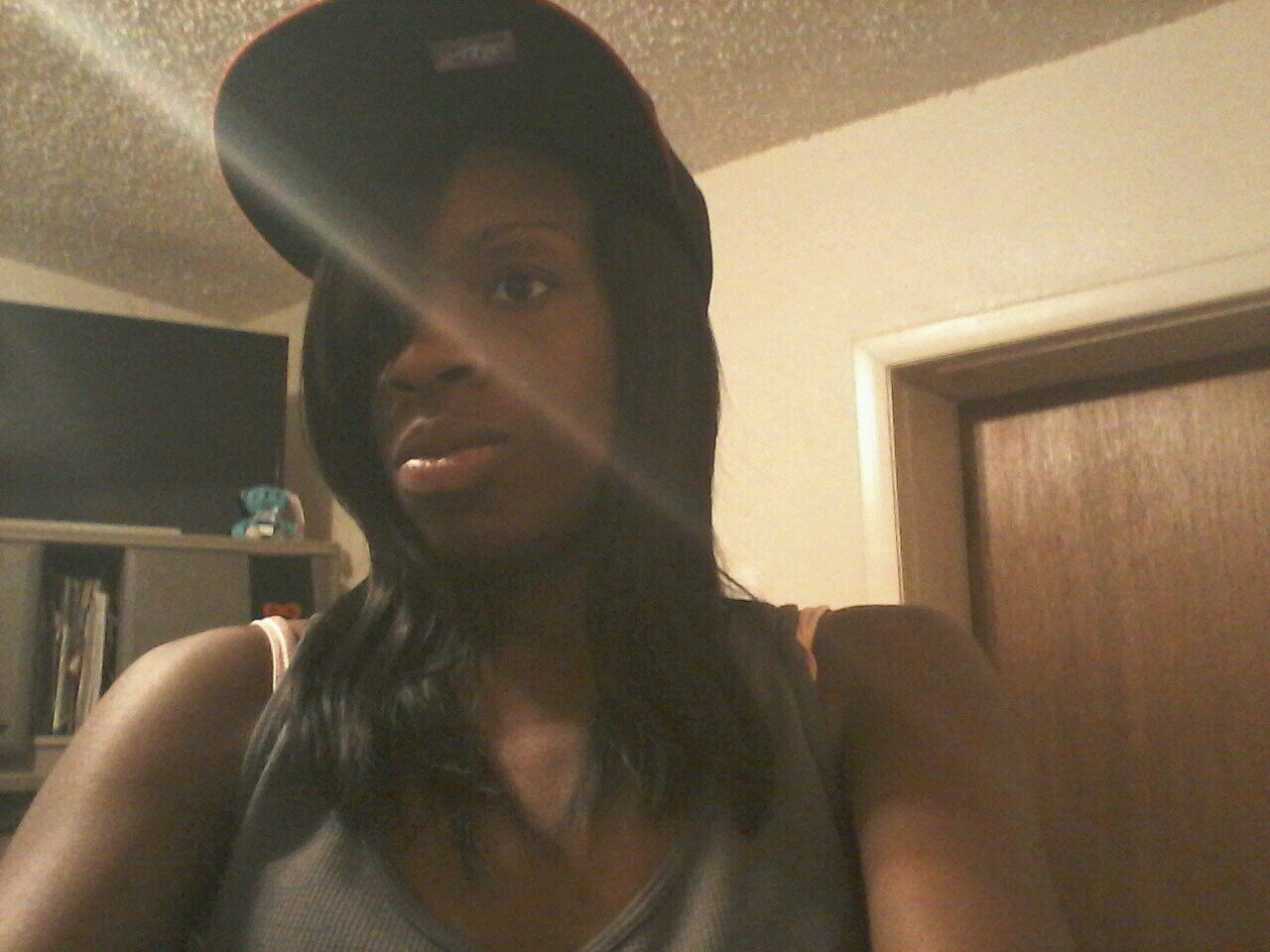 Im so smart i can have a attitude sometymes but im a nice person to get along with in i just turned 22 #Follow me ill appreciate it strangers welcome❤❤❤!