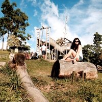 Tina T (@tinalingling) 's Twitter Profile