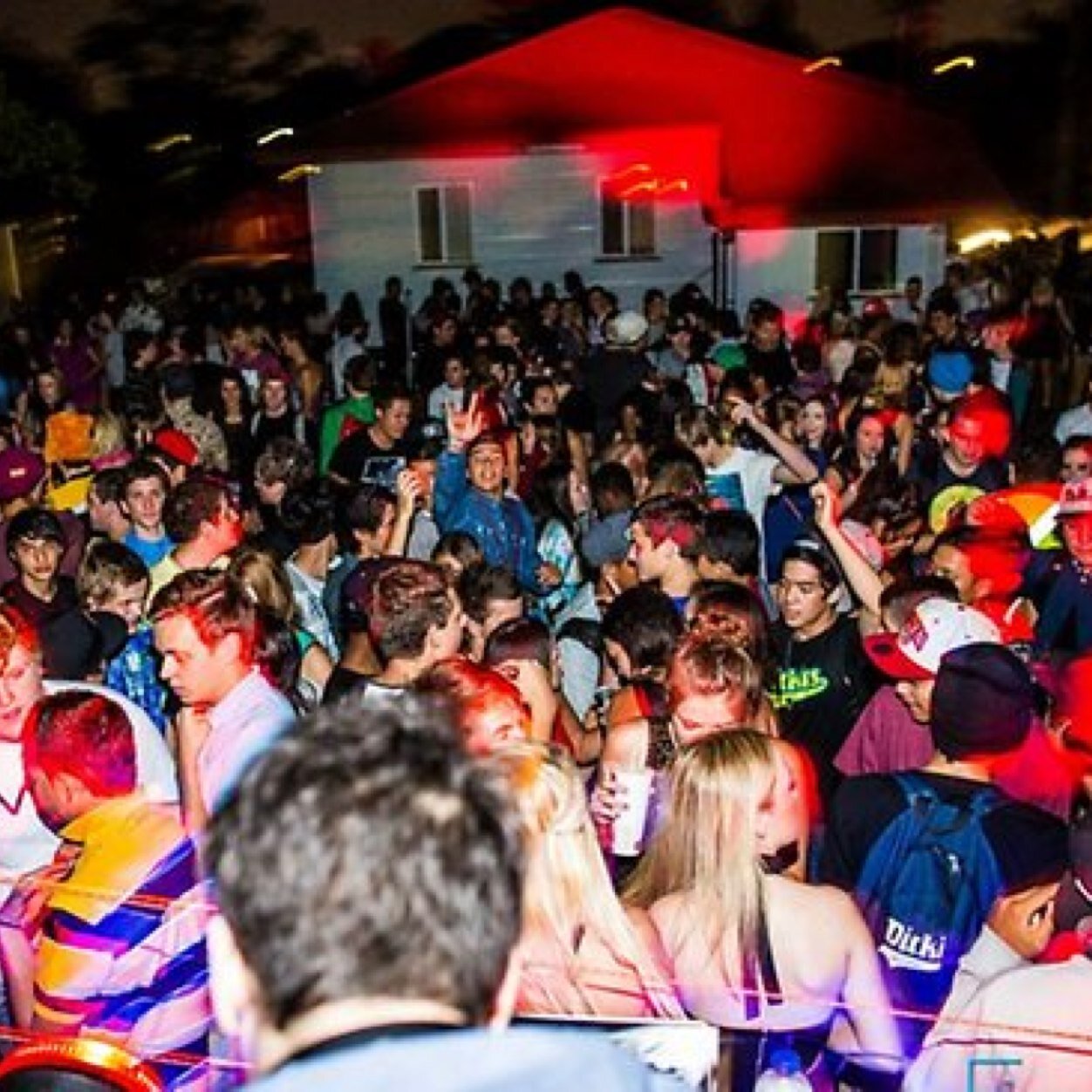 Etsubucwild's profile picture. 