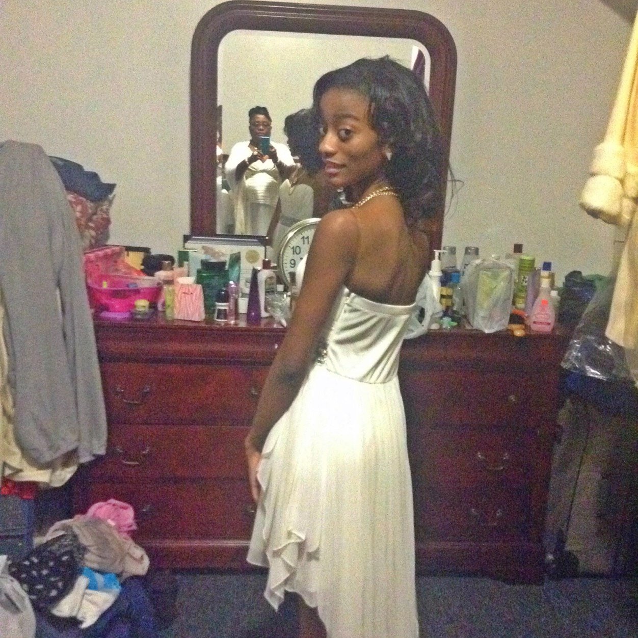 (Ah-lay-ah) .15 years old .Business Inquires Only :alayahlouvelle@gmail.com