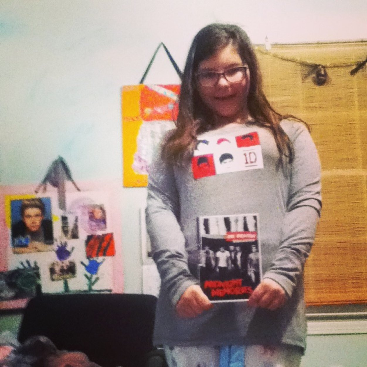 I love One Direction and Duck Dynasty!! I hope you guys enjoy this crazy journey with me called life.Directioners welcome! I also love @brentrivera and 5SOS