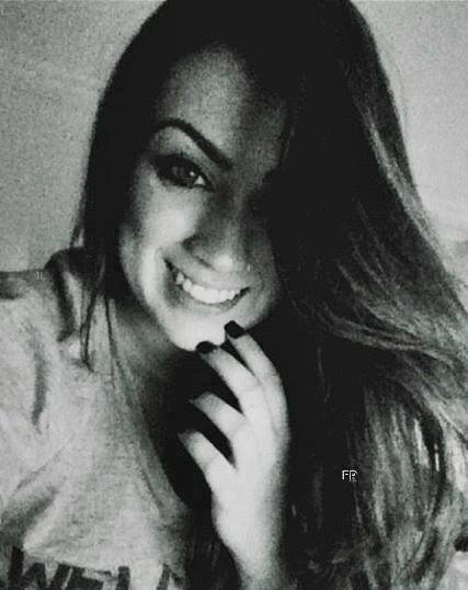 Sou Meiga,Carinhosa e amo chocolate.