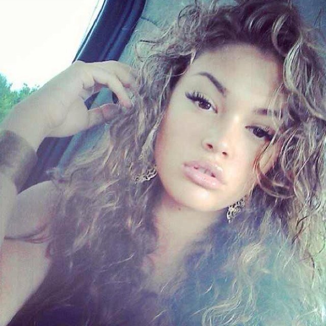 crystallopez101's profile picture. €