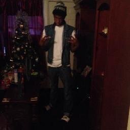rap artist, hooper, young soulja #CampMafiaa... kik: young_soulja14... ig: lil_jr14