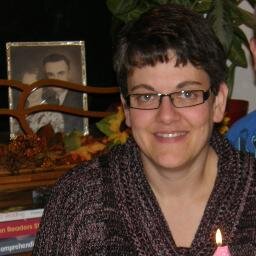 Mother of 3, wife of best friend, teacher addicted to learning and tech, Believer, crafter, quilter, reader, and loves to laugh.
