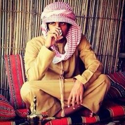 ‏بـَﻌﺾ اﻟـﻨــَﺎسّ ﻻ ﯾــَﻬـﺘـَﻤﻮنْ ﺑــَﻚْ ..

إﻻ ﻋــَﻨﺪﻣـَﺎ ﯾـَﺮونْ الآﺧــَﺮﯾـَﻦْ ﺣــَﻮﻟــَﻚْ