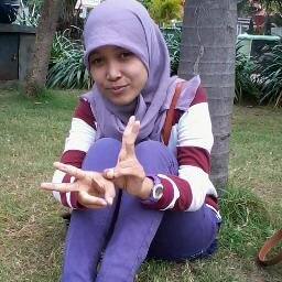 Kamu adalah tujuan terbesar aku kenapa aku rajin masuk sekolah. Cuma satu, ingin ketemu sama kamu.