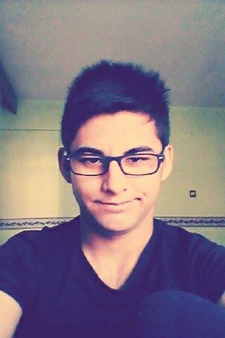 Kendı bılgılerımı anlatmaya veya ovmeyı sevmem tanımak ıstersen zaten sorarsınız.