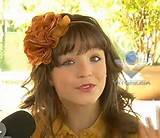 como todos vem sou maior fã da Larissa Manoela :) eu a amo muitoooo  3 e quem for super fã dela por favor e segue ai!!