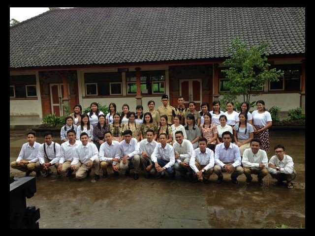Ibu Wiryani♥ Drama and fights, life fun and memories in XII IPA 3 gonna miss all character of you beastt!! || follow ig kita yuk guyss ,ig: @beastclass