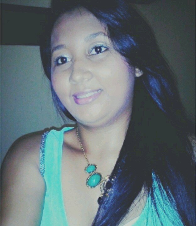 Não tenho tempo pra mais nada,ser feliz me consome muito.