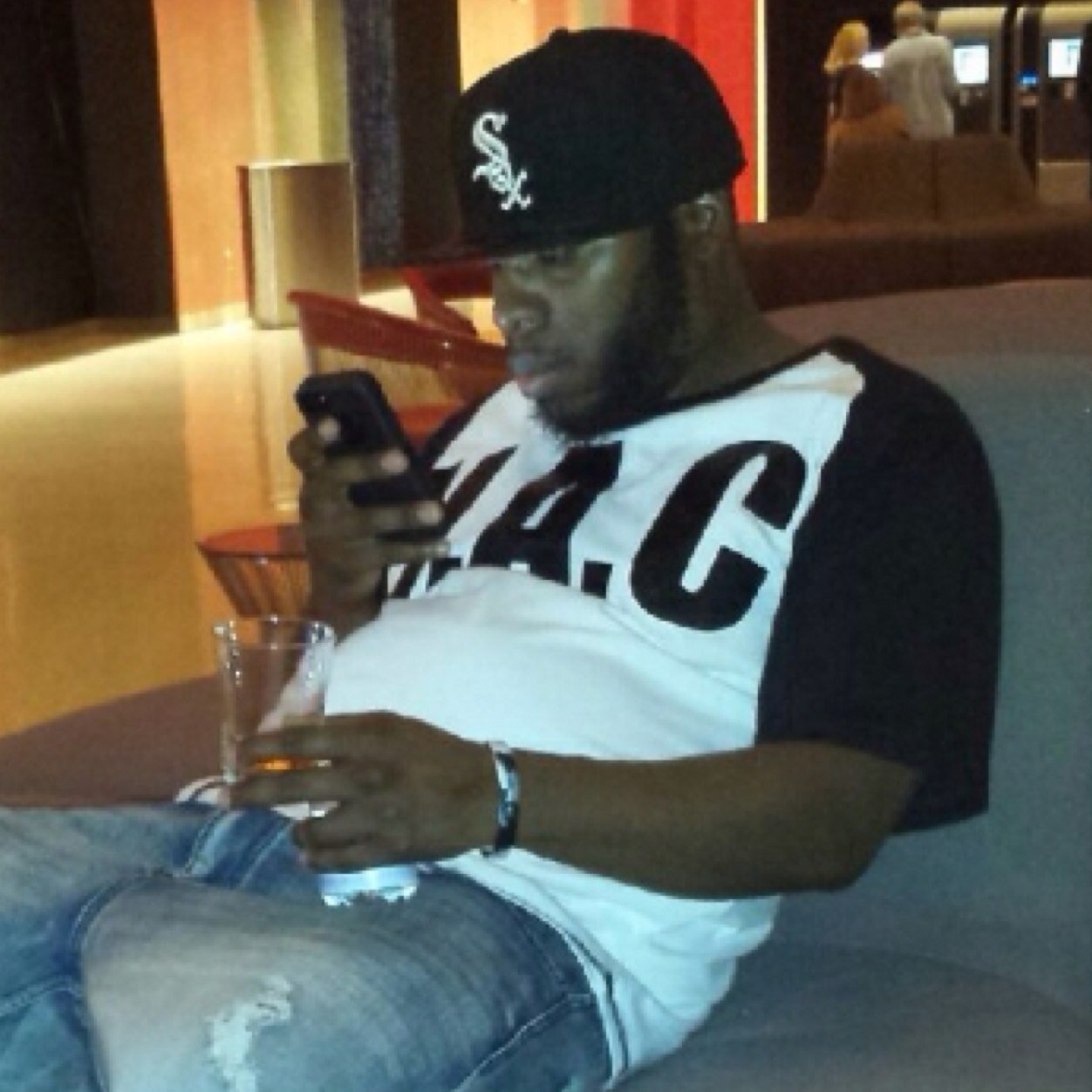 U cant get paid and the earth this big..U worthless kid!! (#UpTownVac