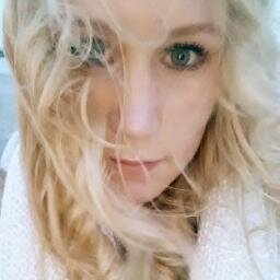 Chiara, 24 years old, Student Communication (almost graduated)