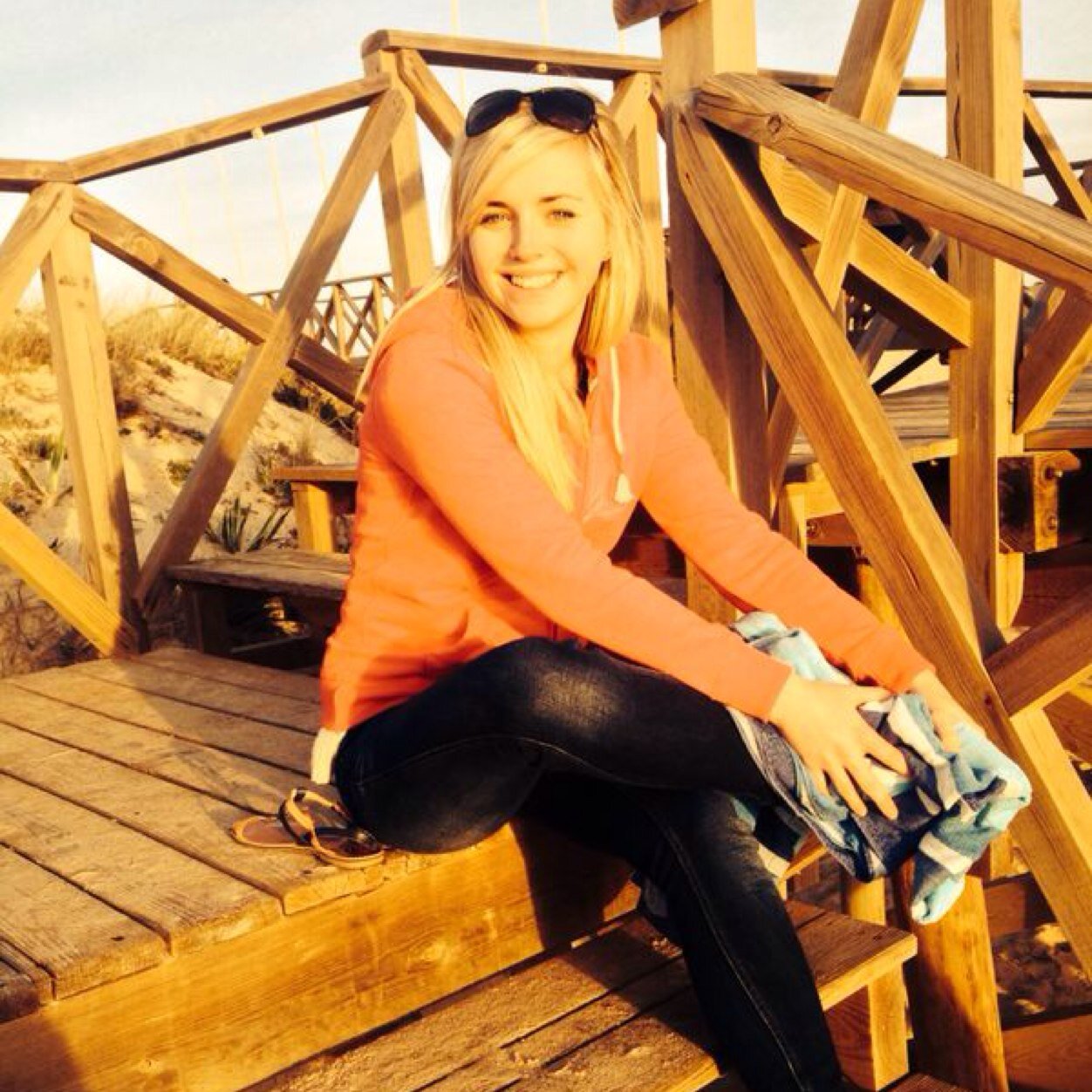 LauraMDowling's profile picture. 