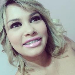 , Tão linda, tão chata, tão fresca mas minha amiga  euteamo :$ via; @_JhennySlv ;3 s2