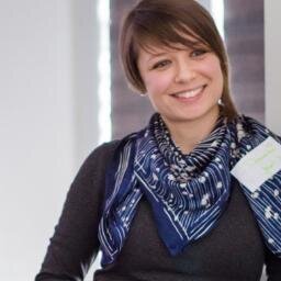 Ix designer / user-researcher with her own way of thinking which she calls domi logic