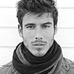 18. Gryffindor. Naci en Londres pero la sangre italiana corre por mis venas.