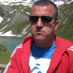 HansvanderLocht's profile picture. 