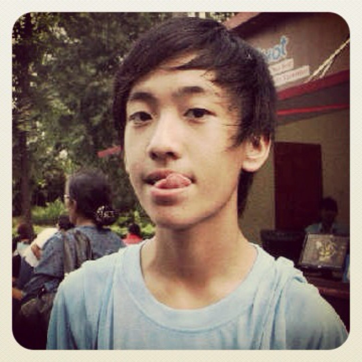 RheeaJunior's profile picture. Young gamers; YOLO; Freedom Fighter.