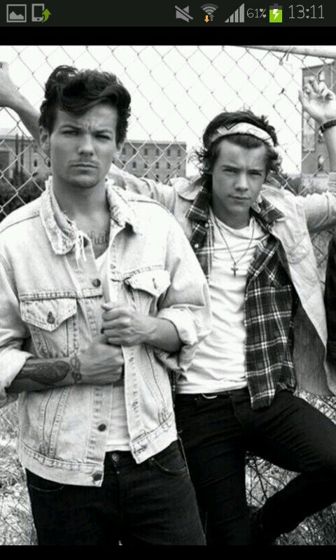 Midnight Memories oh oh oh oh oh baby you and stumbling in a street singing singing singing singing♥