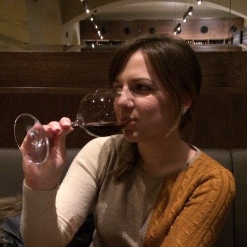YuliaSemenovaaa's profile picture. Wine obsessed sommelier