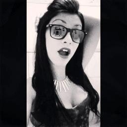 vive tua vida, e manda se fuder quem falar merda ✌
instagram: @gaaabriely