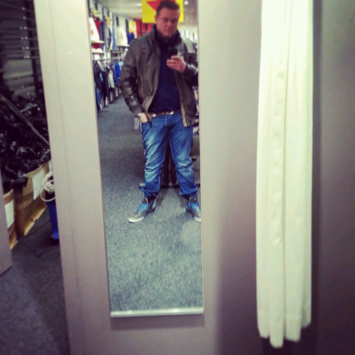 harfrivanderley's profile picture. -- broodbakker bij @bakkerijkolkman -- -- karpervisser -- -- radio risico -- -- station svc -- -- etherpiraat--