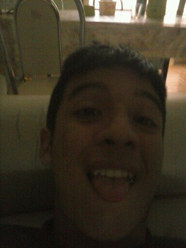 briantak's profile picture. oi galera 2 bjos pra vc