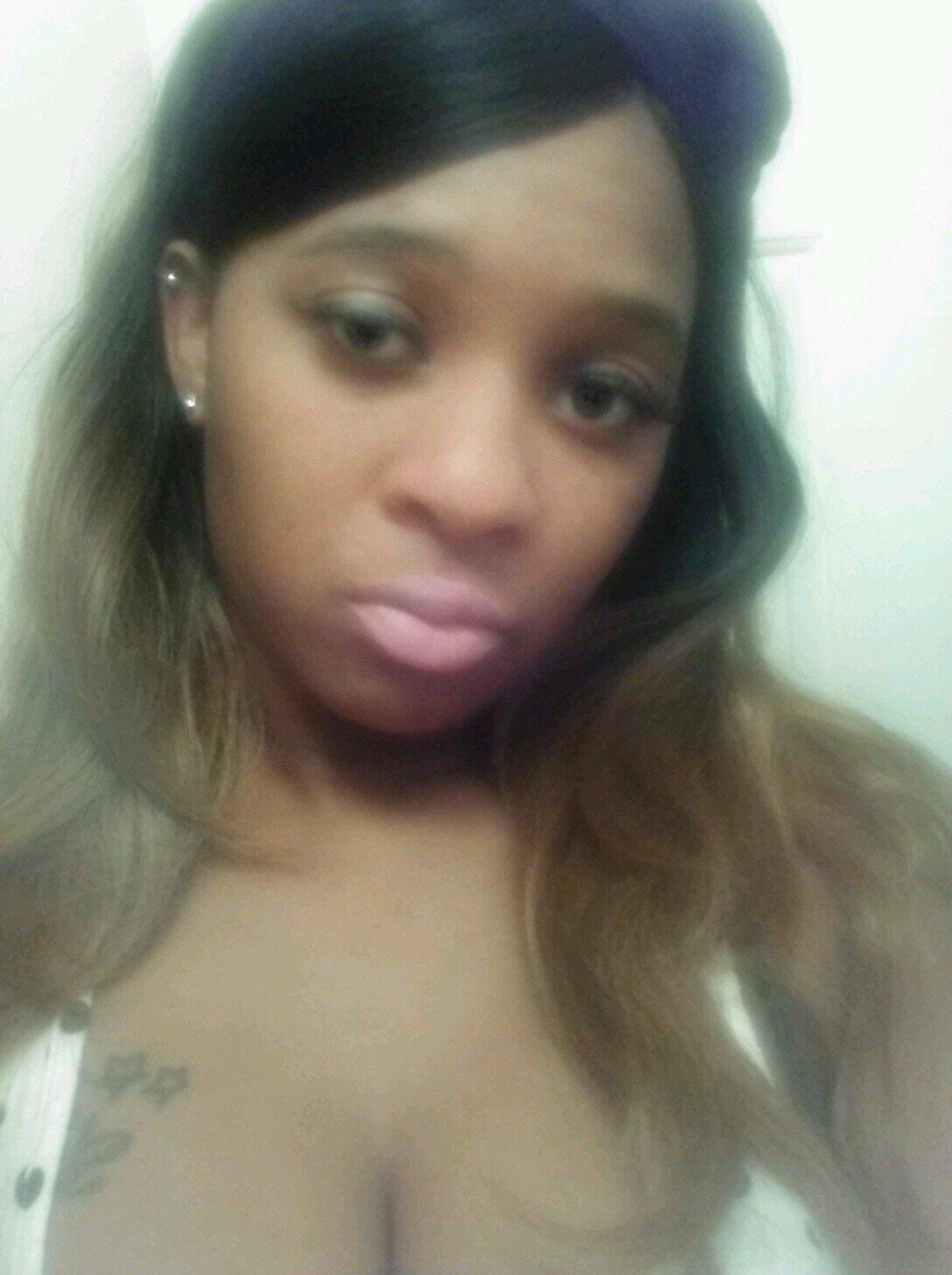 Got a mind set of a millionar ....gettn mobey is my moto now follow