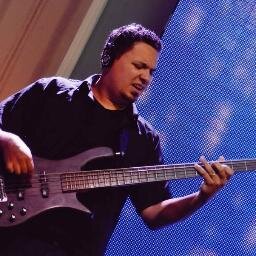 Saulo Alves Musico e integrante do Ministério Chamas de Adoração congrega na igreja PGD em São José dos Campos SP
