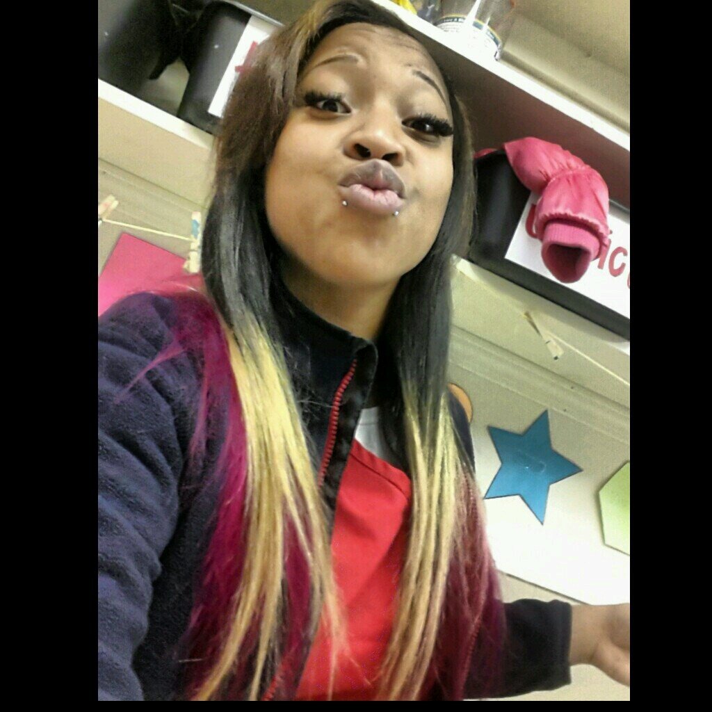 Y0U KN0W ME i0N NEED N0 iNTR0DUCTi0N & SHiT..L0VE MY BBE FAM..L0VE MY ATC FAM.. i0N L0VE THESE NiGGAS..i DUCK EM B0W.!FUCKWiTME!!
