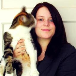 Dutch, blogger & cat-lover. Who also tries to become a catbehaviorist.