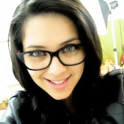 Eu sou assim ligada na tomada.Sempre querendo encontrar uma razao em tudo. Pessoas cmo eu sofrem mais se decepcionam mais,por otro lado evoluimos e aprendemos'