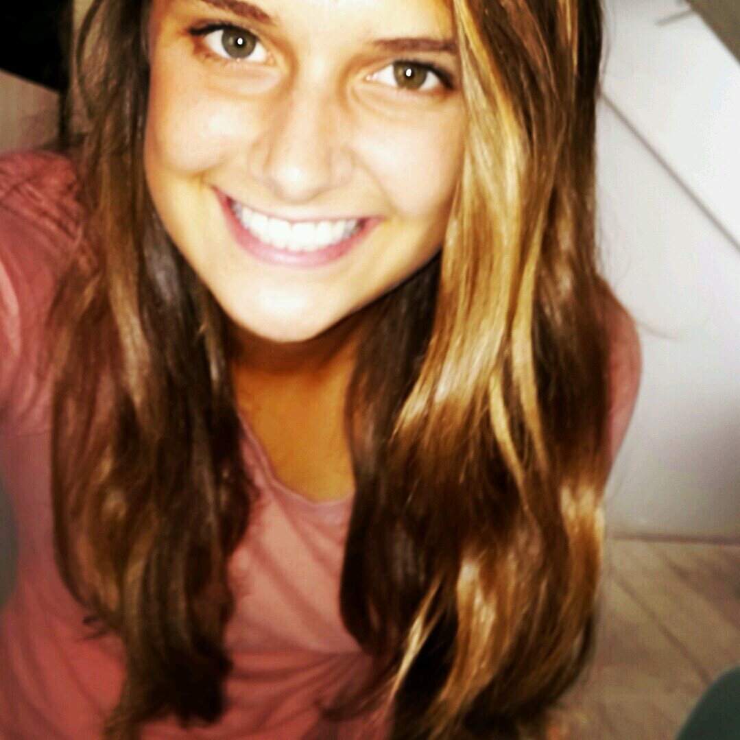 follow me on instagram emmaengelbrecht101 :D