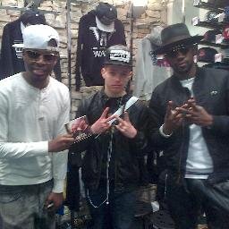 Bryan ♥ 16 ans ♥
Fan De Wati B ♥ FOLLOW ME !
#DREEEEEAM !!!!